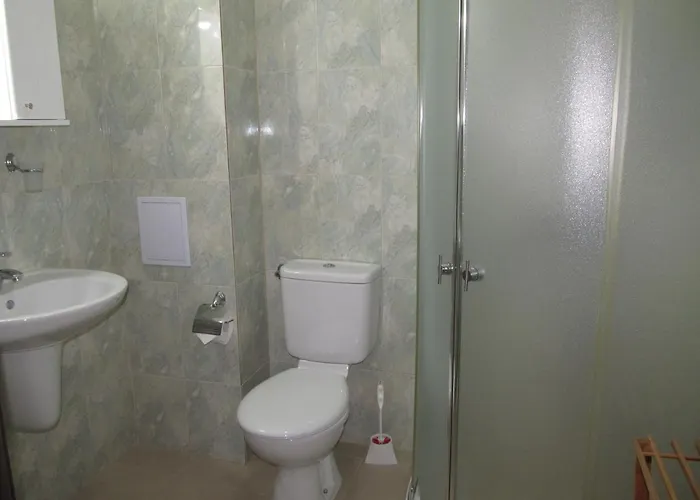 And In Cote D'azure *