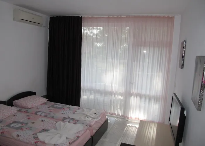 And In Cote D'azure Apartment *