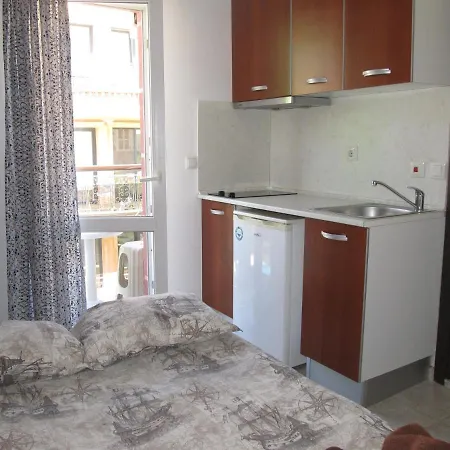 And In Cote D'azure Daire