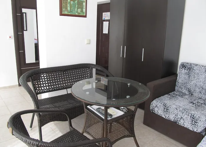 And In Cote D'azure *