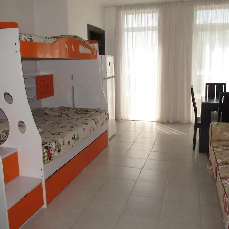 And In Cote D'azure Apartament