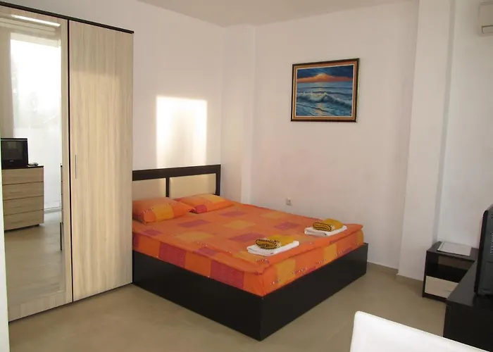 Apartment And In Cote D'azure