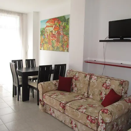 And In Cote D'azure Lejlighed